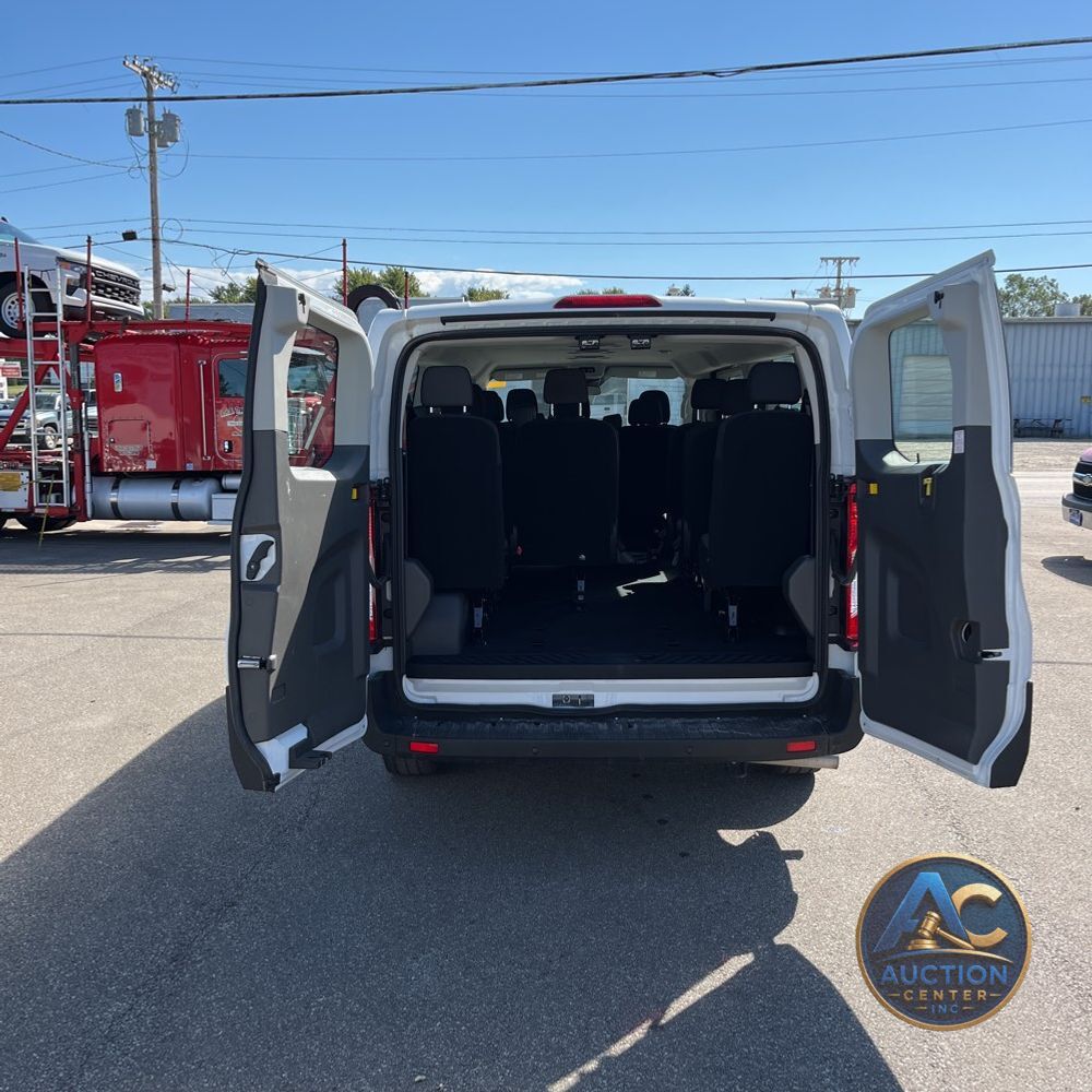 2024 Ford Transit 350 XLT