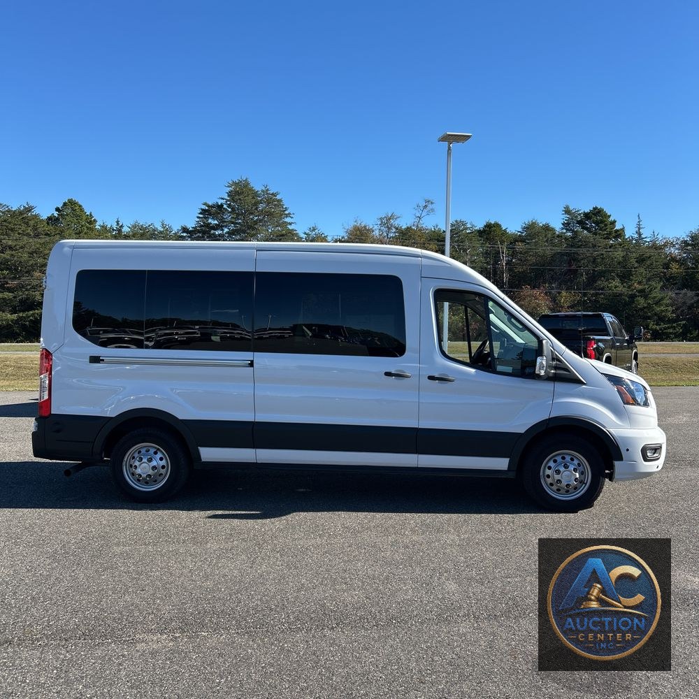 2024 Ford Transit 350 XLT