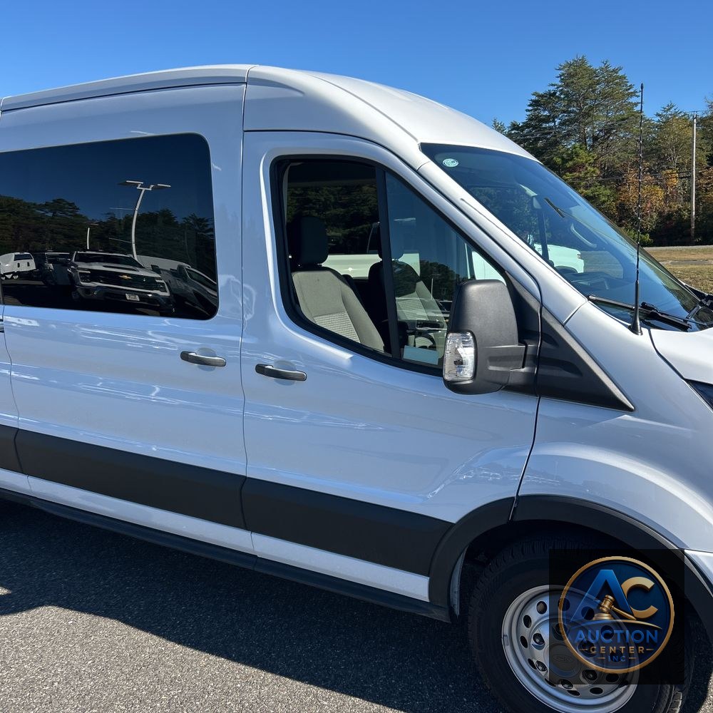 2024 Ford Transit 350 XLT