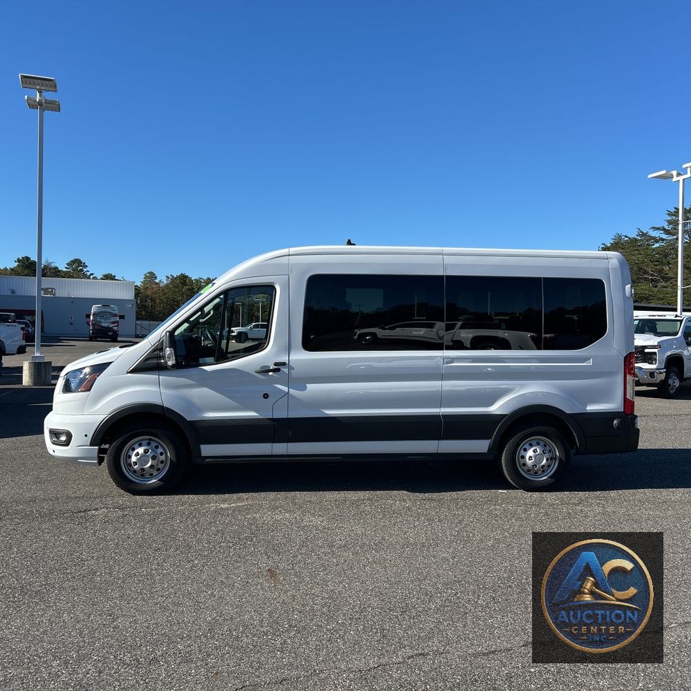 2024 Ford Transit 350 XLT