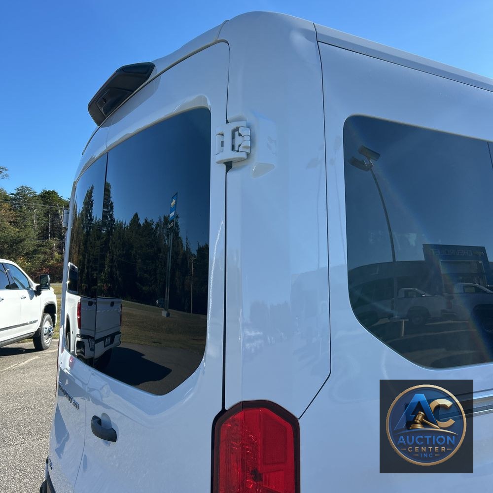 2024 Ford Transit 350 XLT