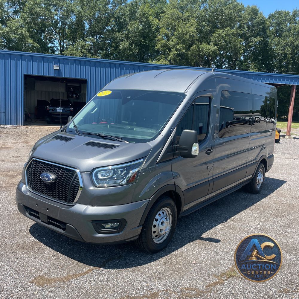 2023 Ford Transit 350 XLT