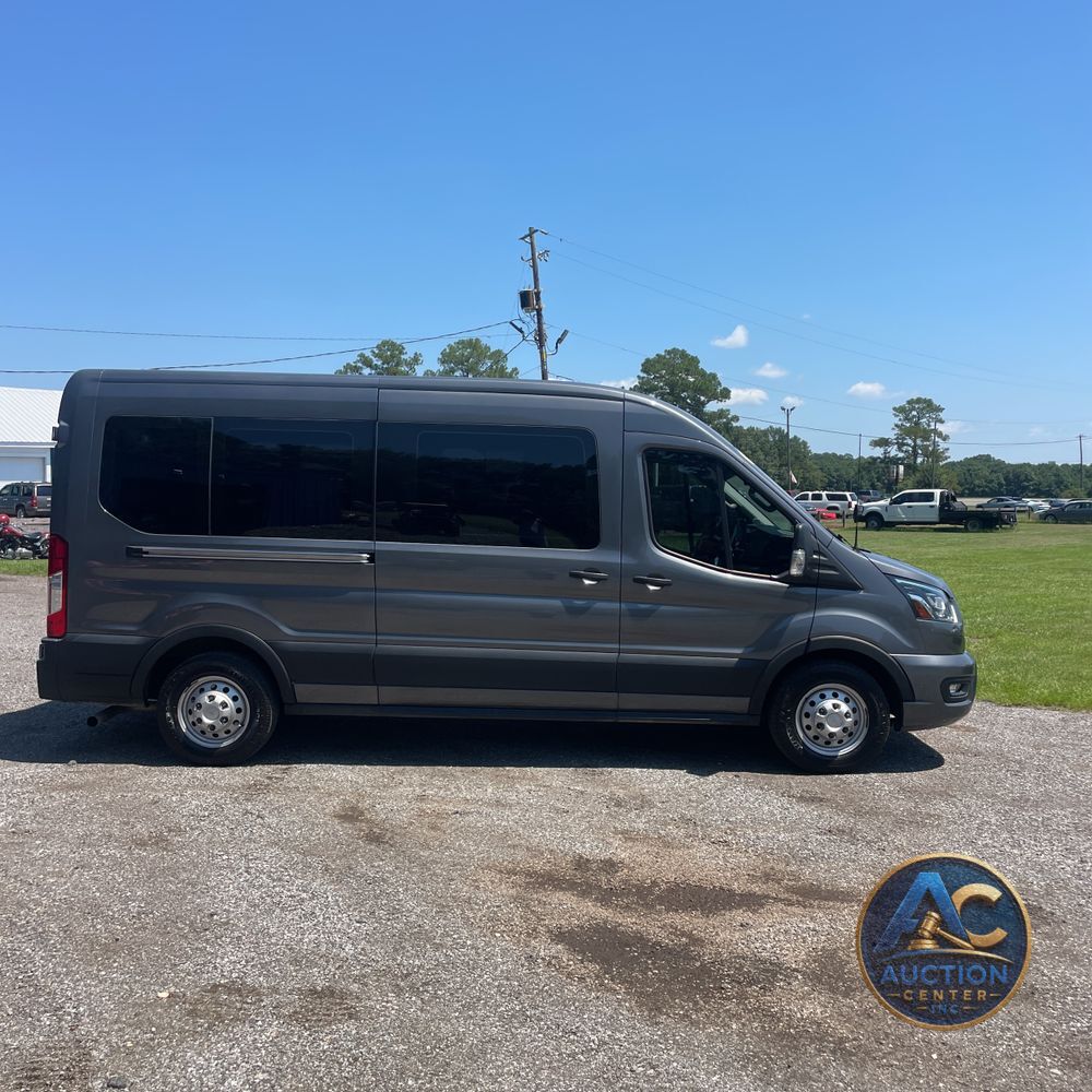 2023 Ford Transit 350 XLT