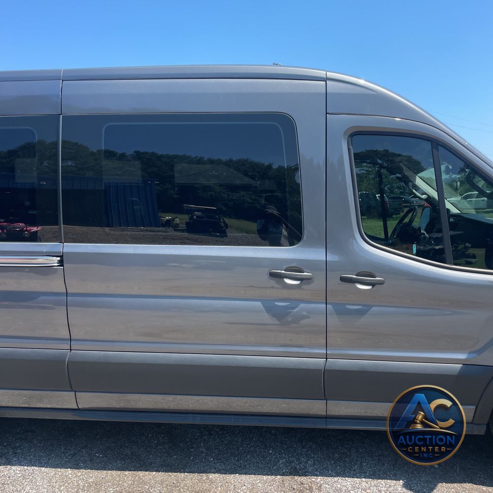2023 Ford Transit 350 XLT