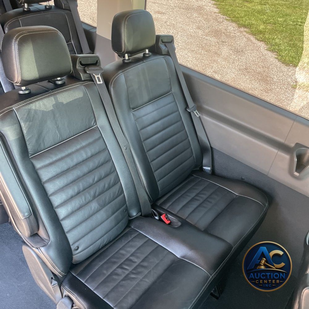2023 Ford Transit 350 XLT