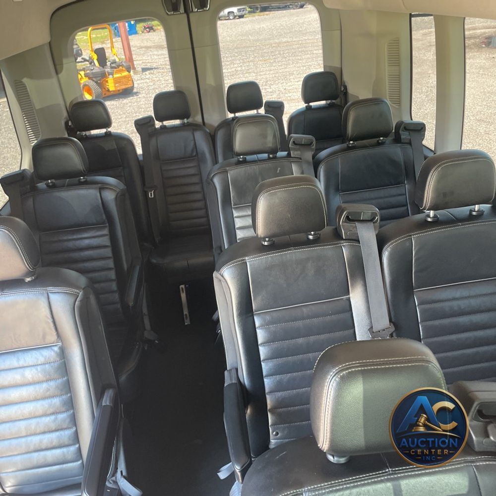 2023 Ford Transit 350 XLT