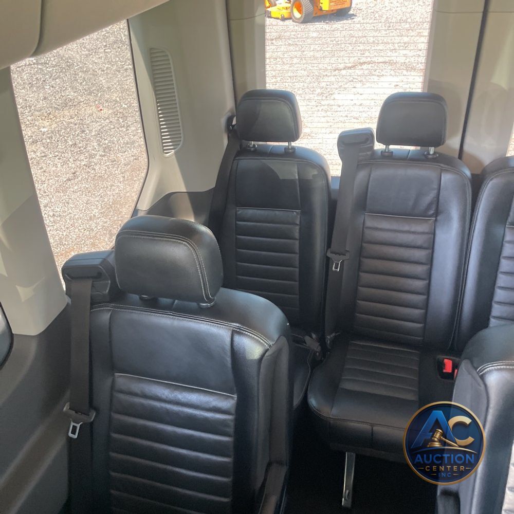 2023 Ford Transit 350 XLT