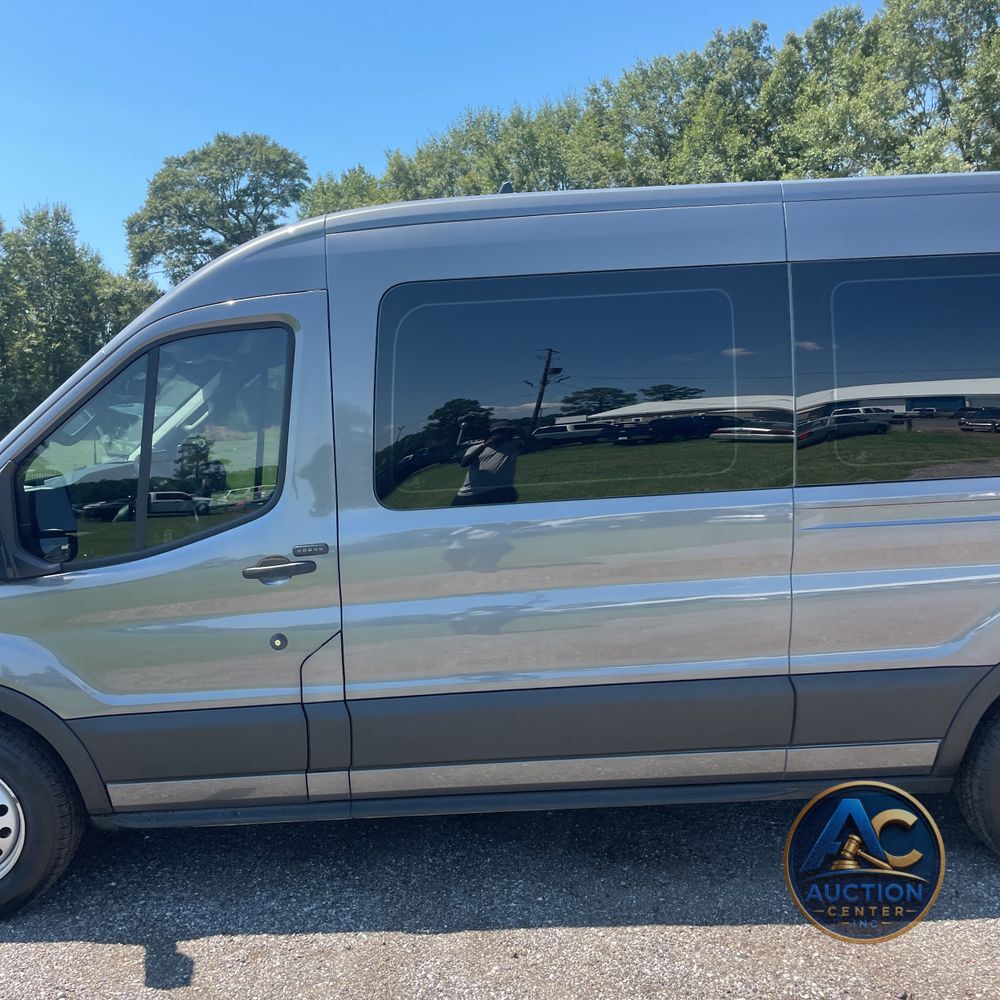 2023 Ford Transit 350 XLT