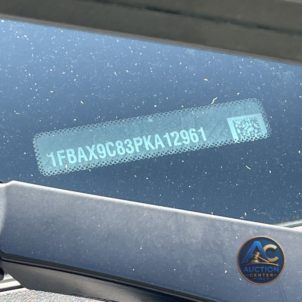 2023 Ford Transit 350 XLT