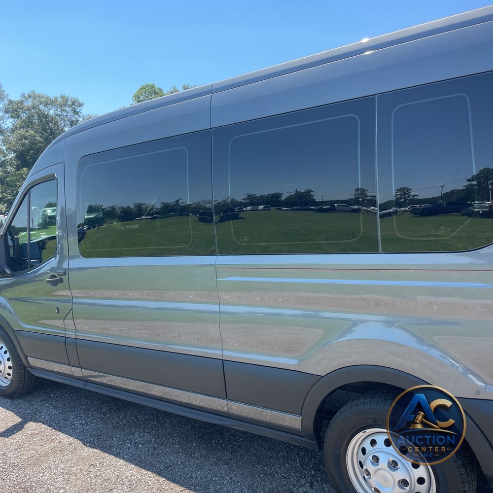 2023 Ford Transit 350 XLT