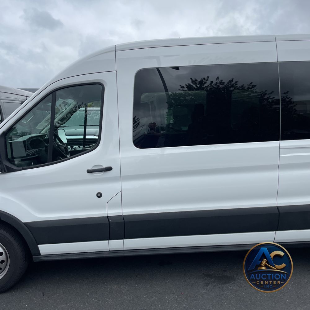 2024 Ford Transit 350 XLT
