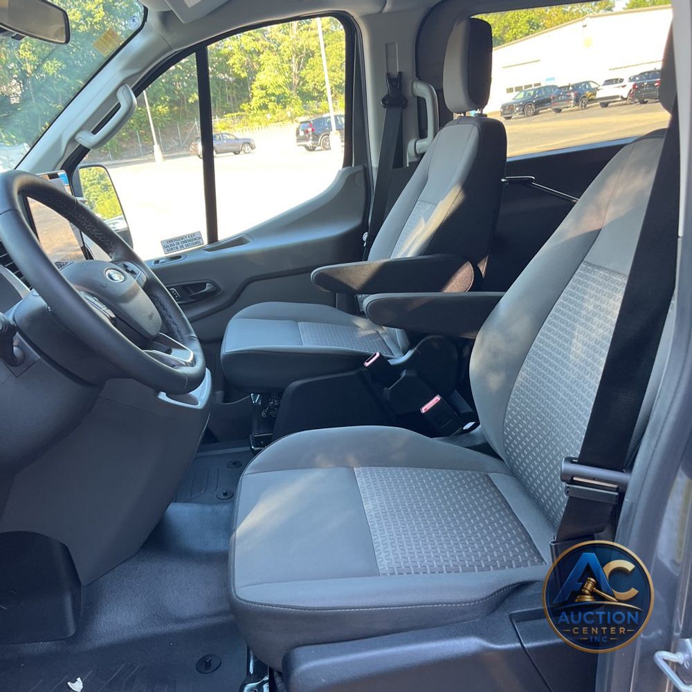 2024 Ford Transit 350 XLT