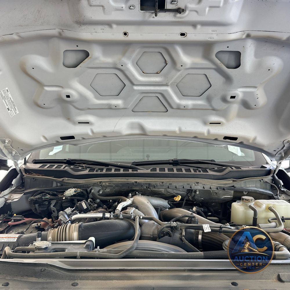 2024 Ford S/D C/C F450 Lariat