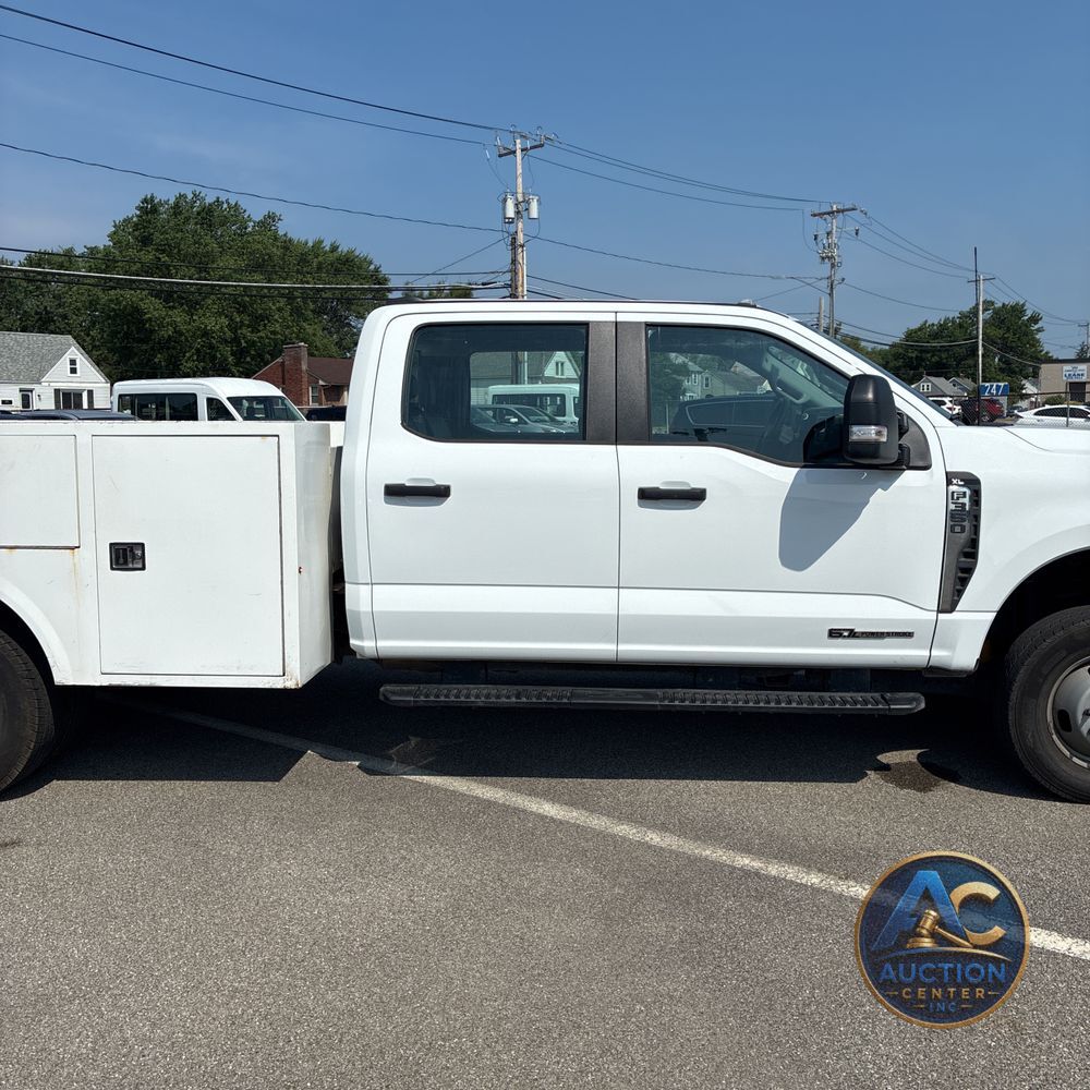 2024 Ford S/D C/C F350 XL