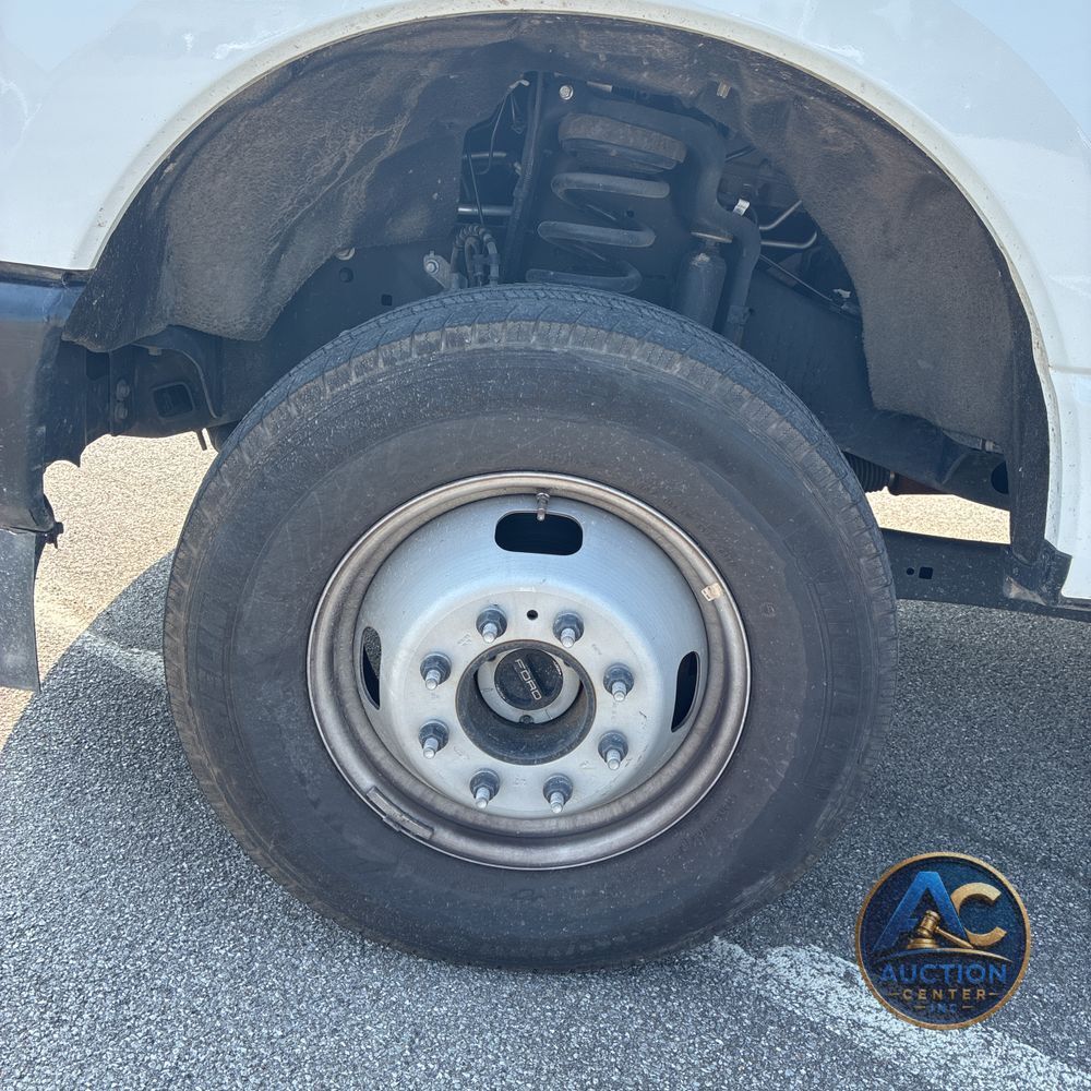 2024 Ford S/D C/C F350 XL