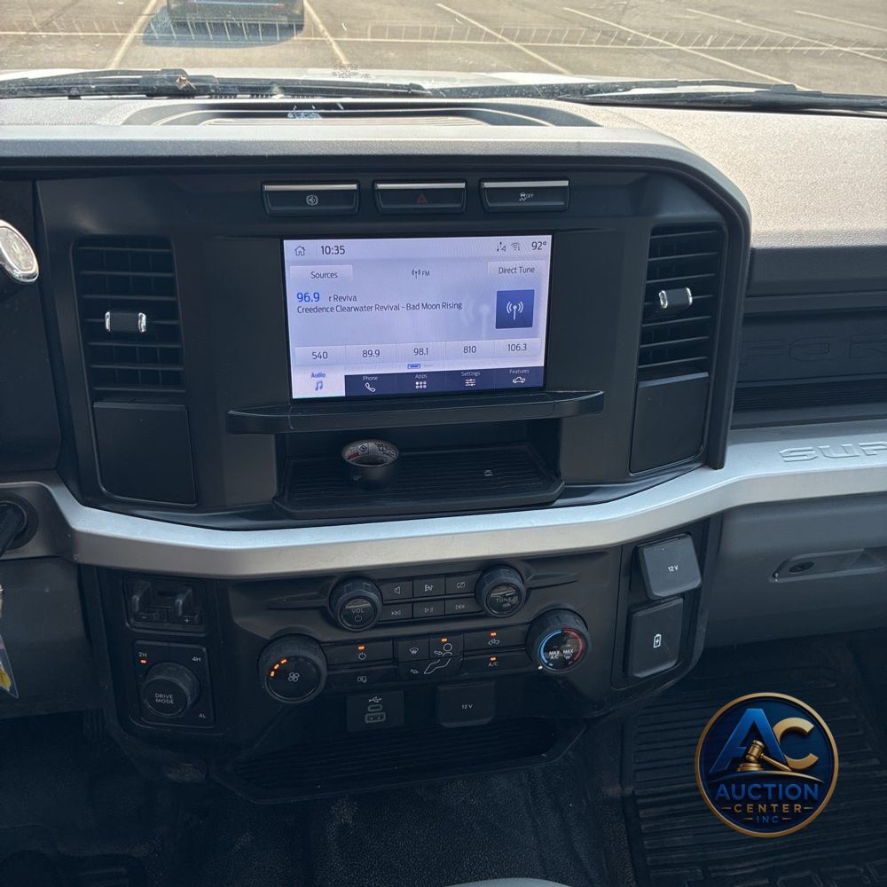 2024 Ford S/D C/C F350 XL