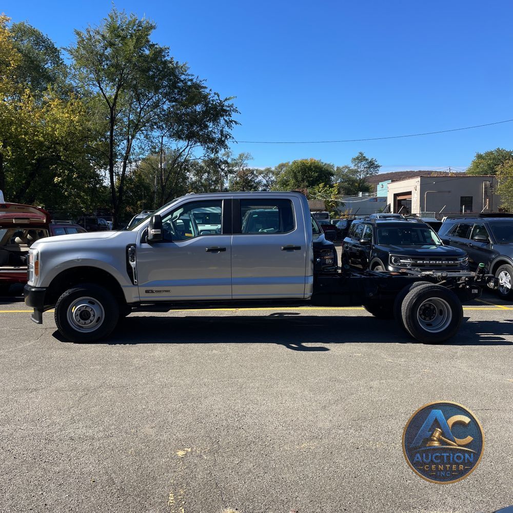 2023 Ford S/D C/C F350 XL