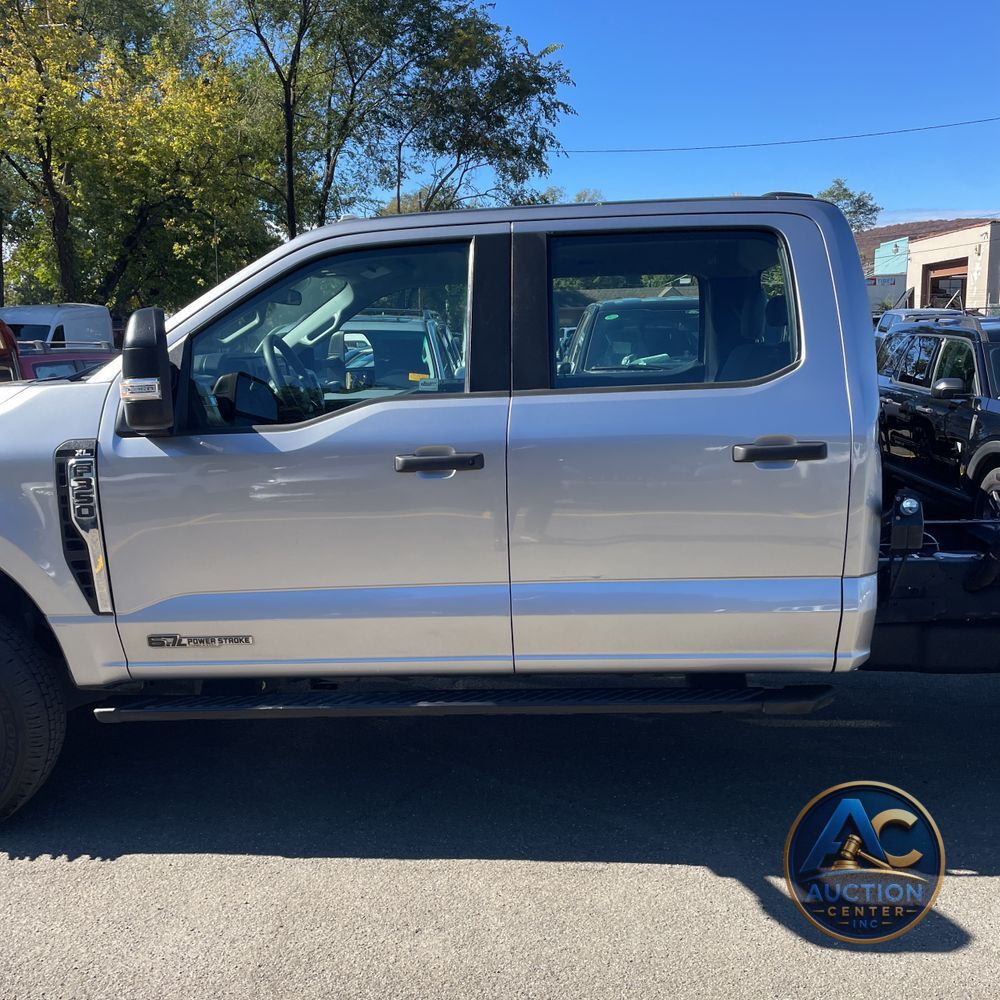 2023 Ford S/D C/C F350 XL