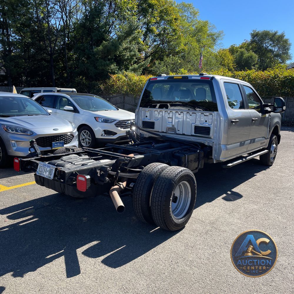 2023 Ford S/D C/C F350 XL