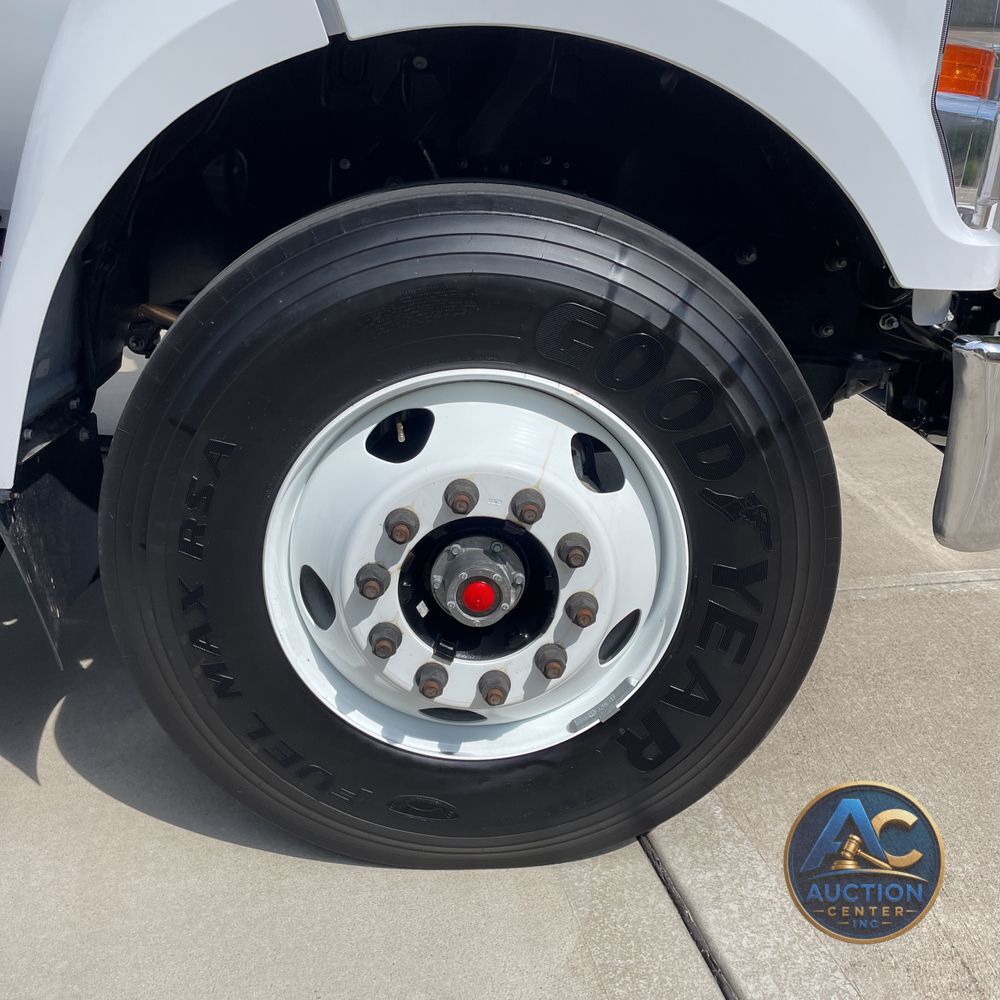 2025 Ford F-750 Super Duty