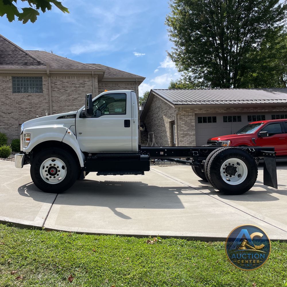 2025 Ford F-750 Super Duty