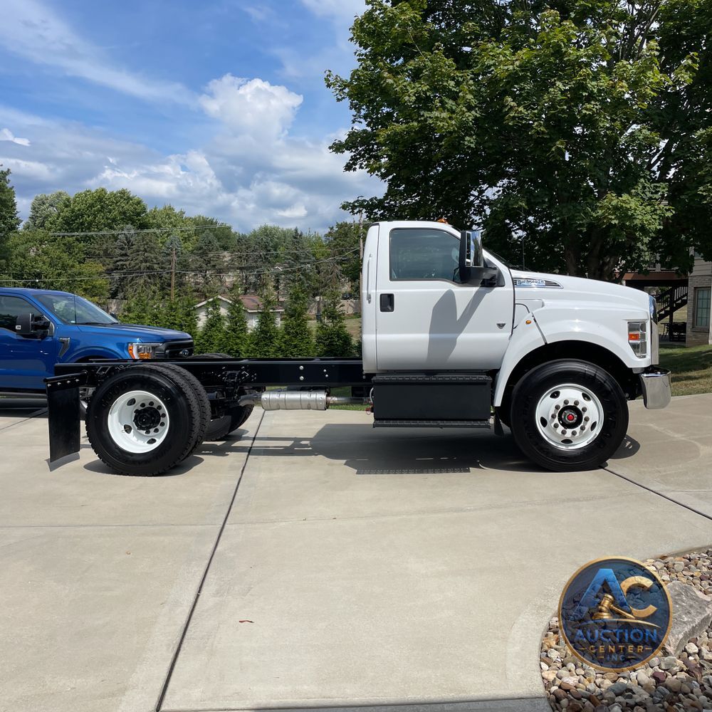 2025 Ford F-750 Super Duty