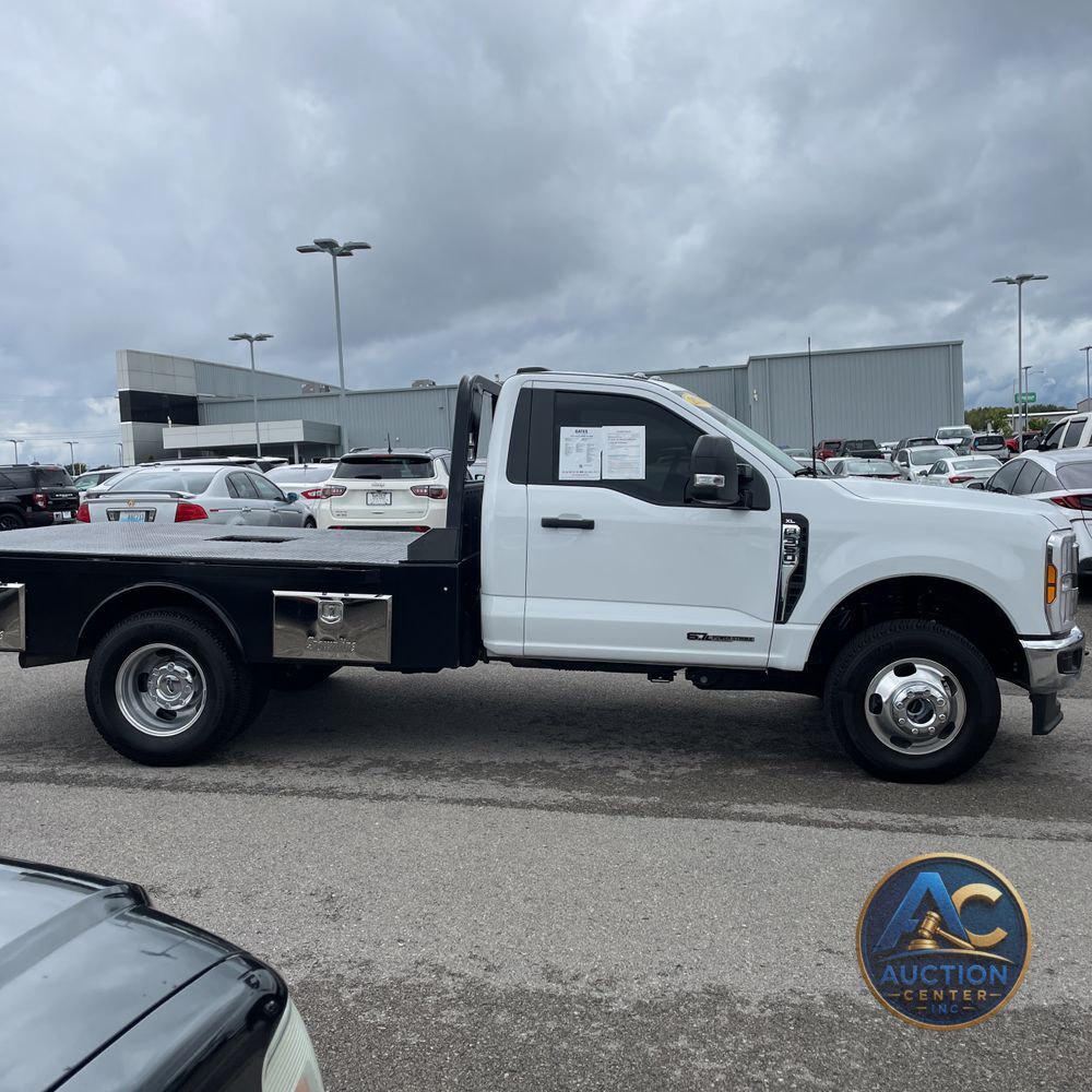 2024 Ford S/D C/C F350 XL