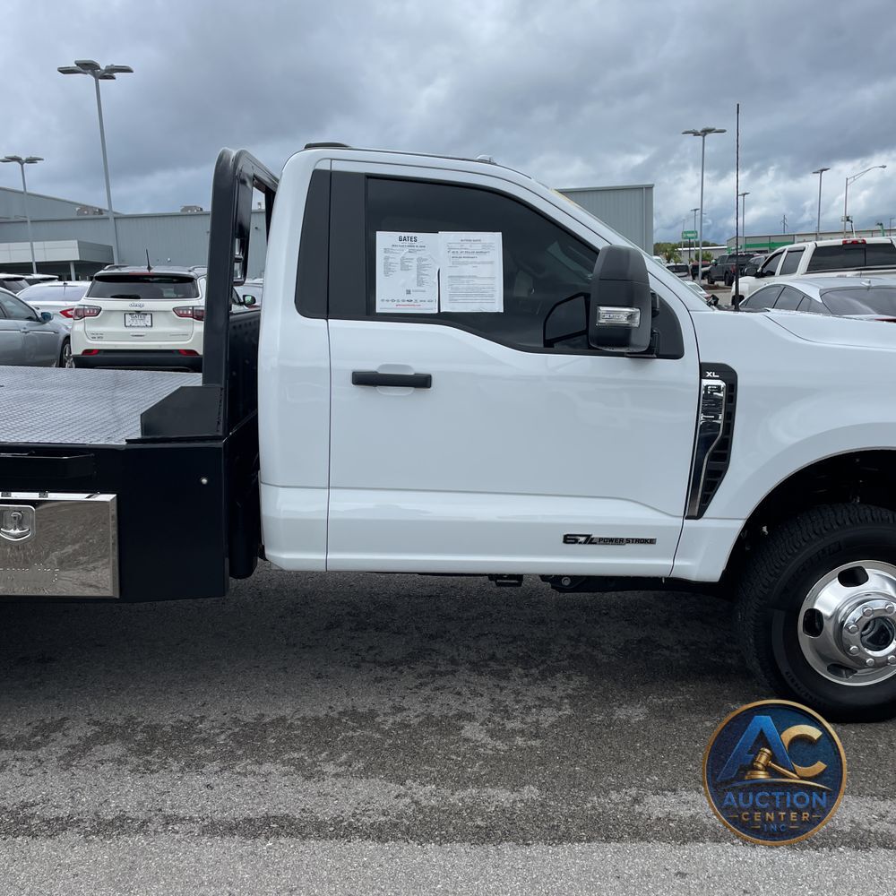 2024 Ford S/D C/C F350 XL