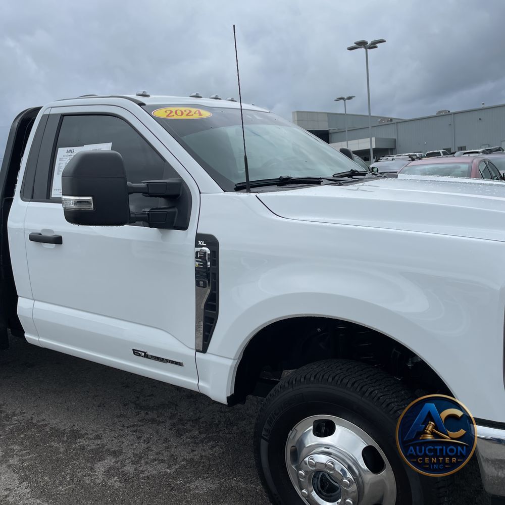 2024 Ford S/D C/C F350 XL