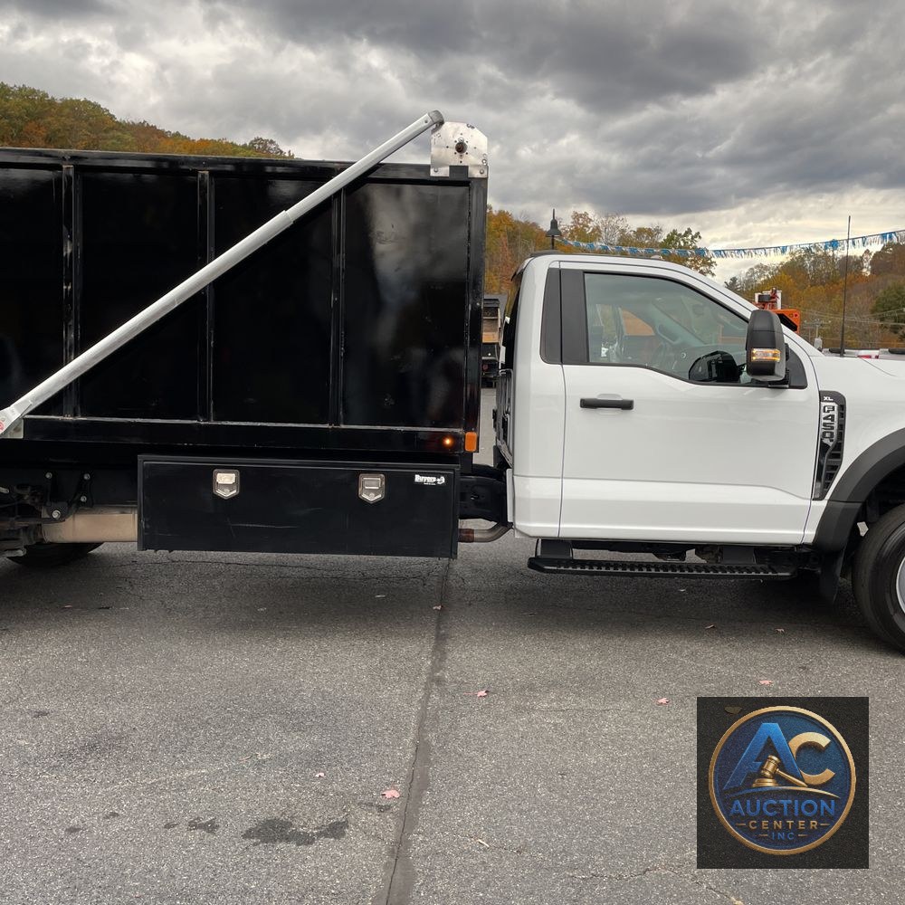 2023 Ford S/D C/C F450 XL