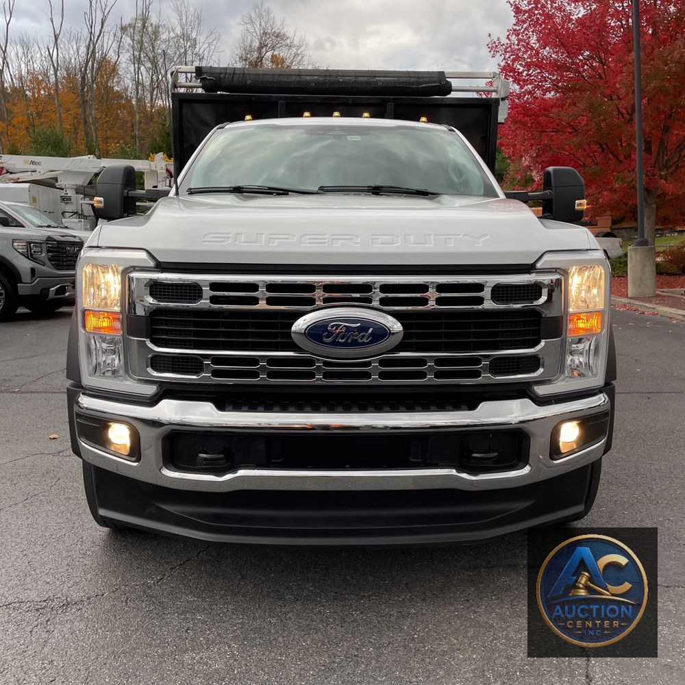 2023 Ford S/D C/C F450 XL