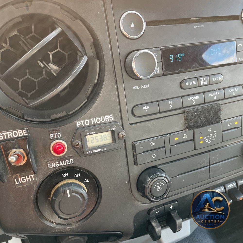 2016 Ford Commercial Conv Cab 4X4 (CA60-120)
