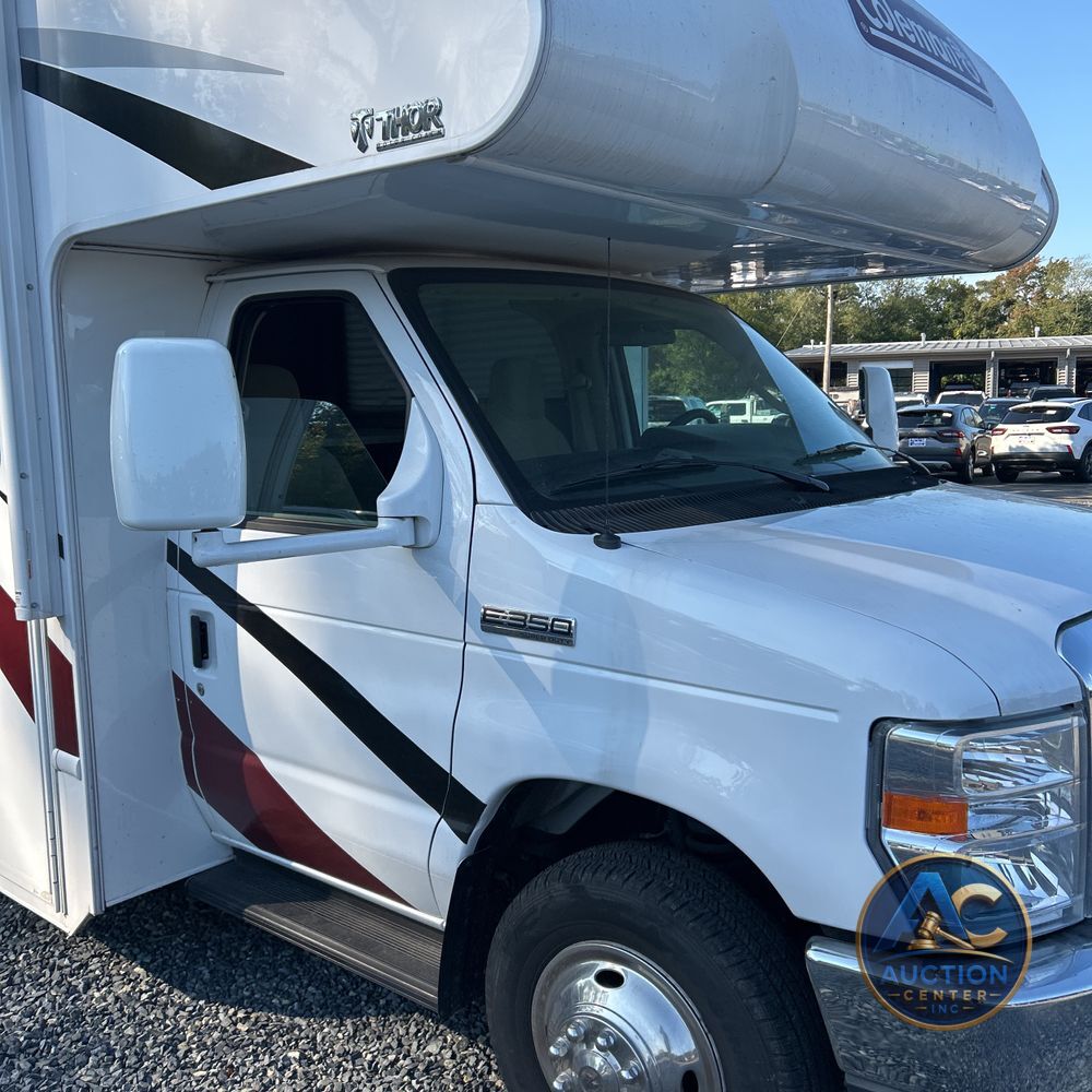 2022 Ford Commercial Vans E350