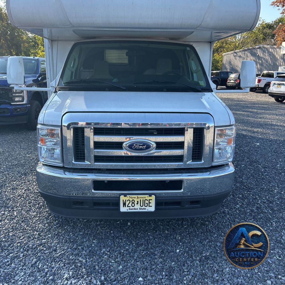 2022 Ford Commercial Vans E350