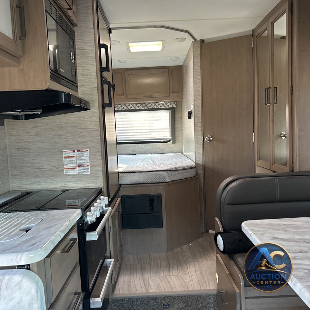 2022 Ford Commercial Vans E350