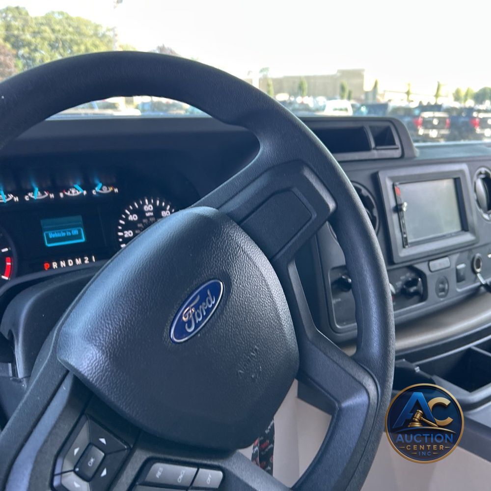 2022 Ford Commercial Vans E350