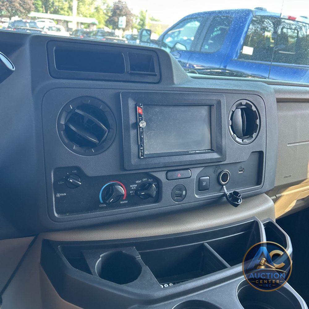 2022 Ford Commercial Vans E350