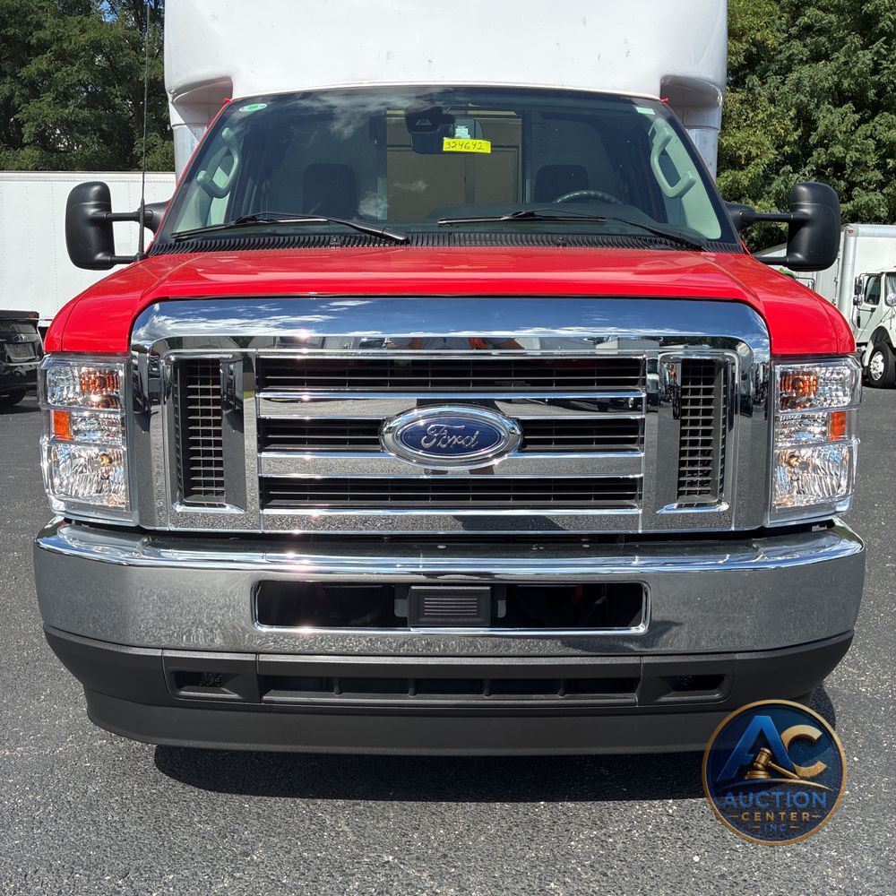2025 Ford Commercial Vans E350