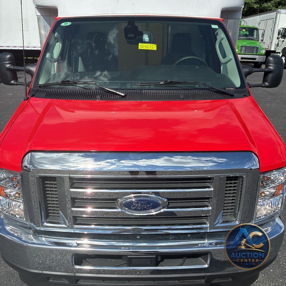 2025 Ford Commercial Vans E350