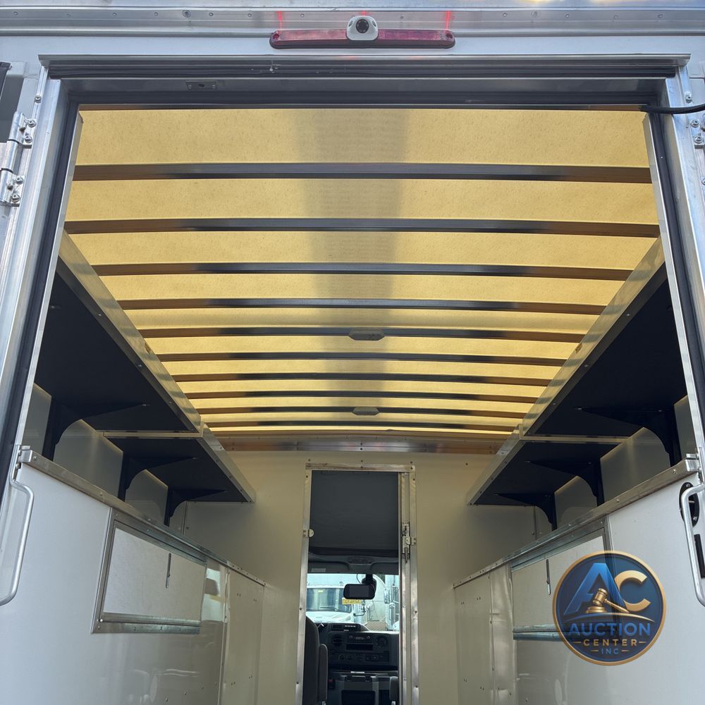 2025 Ford Commercial Vans E350