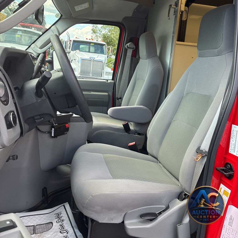 2025 Ford Commercial Vans E350
