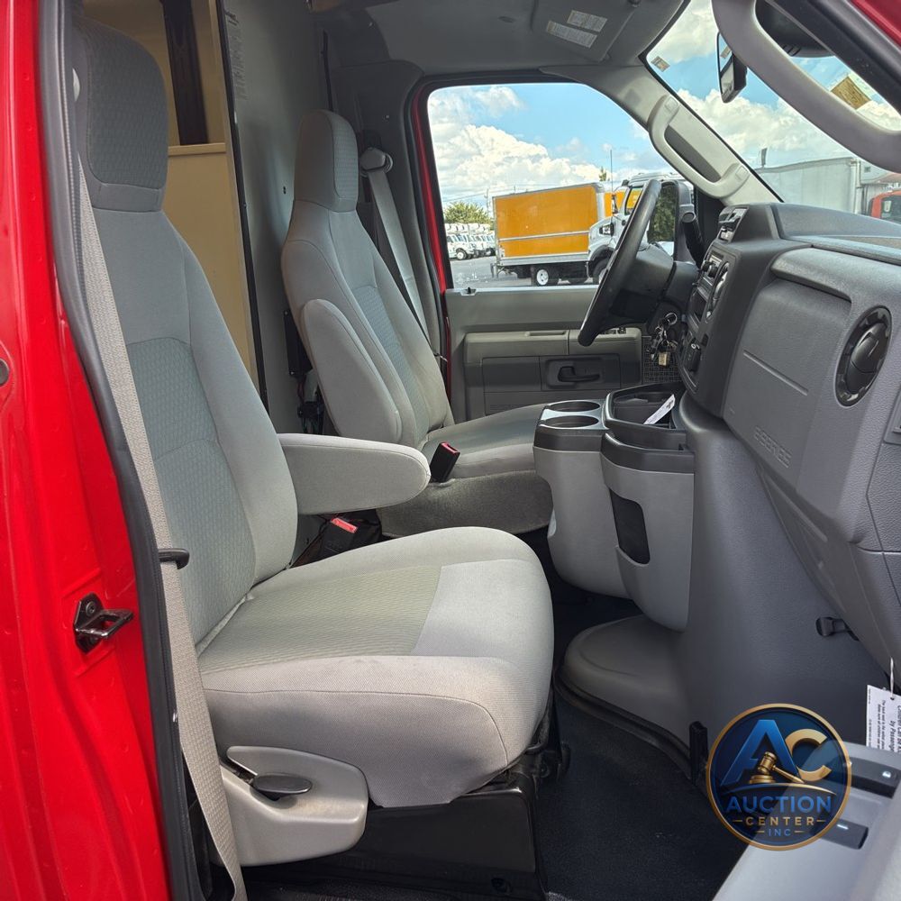 2025 Ford Commercial Vans E350