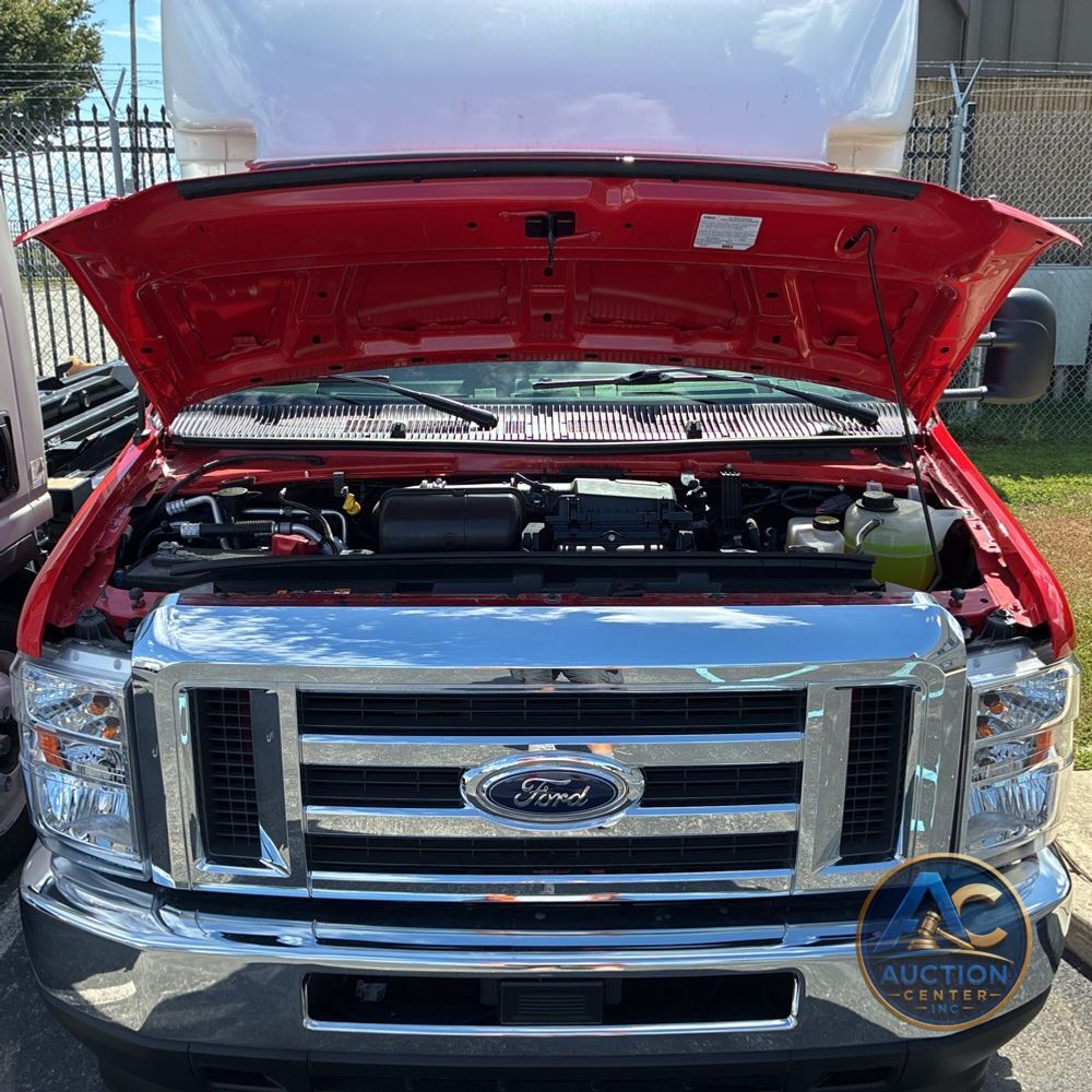 2025 Ford Commercial Vans E350