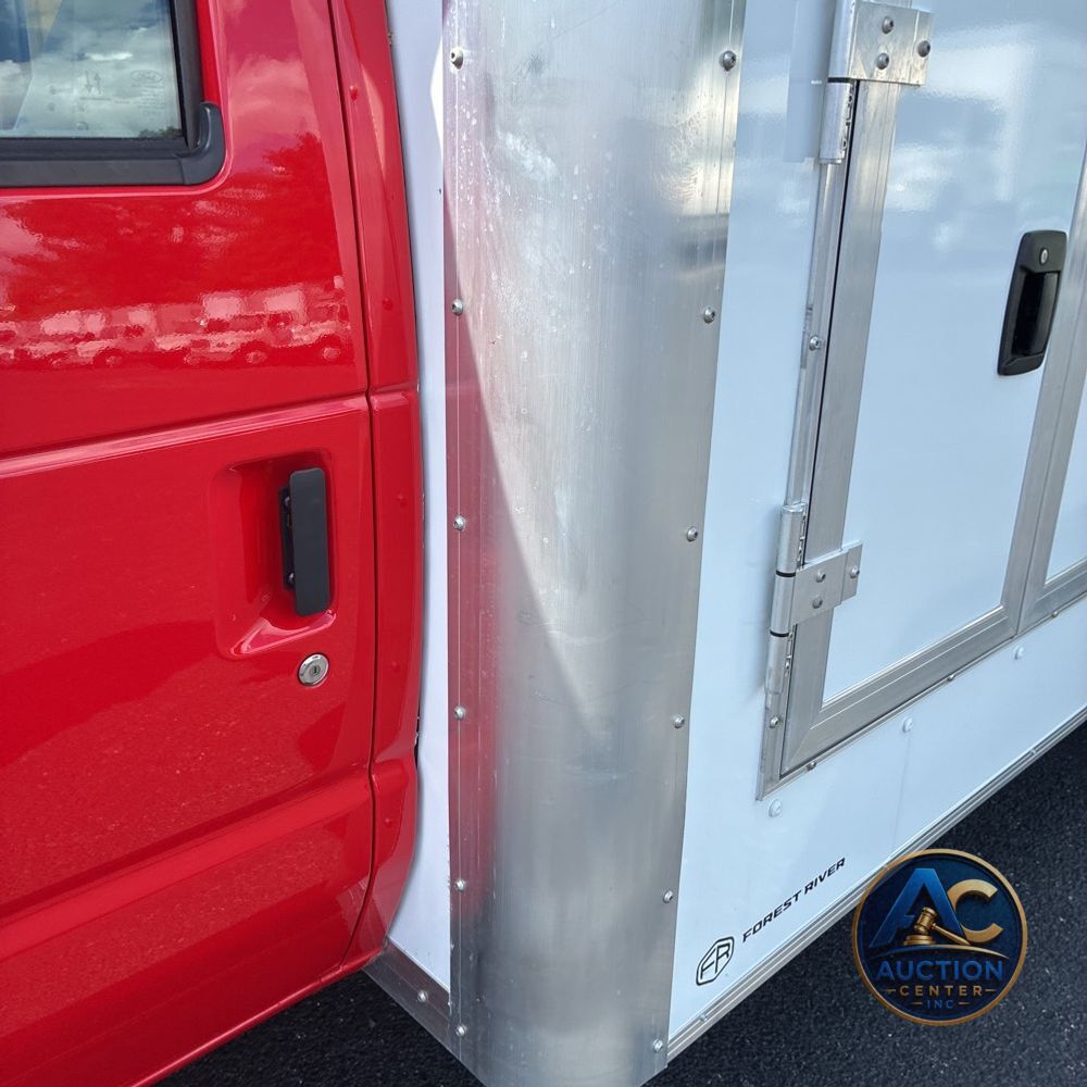 2025 Ford Commercial Vans E350