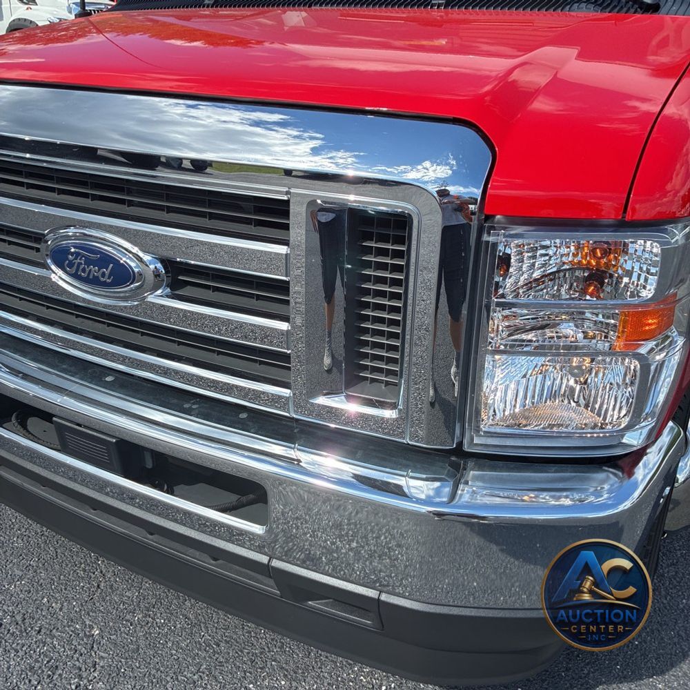 2025 Ford Commercial Vans E350
