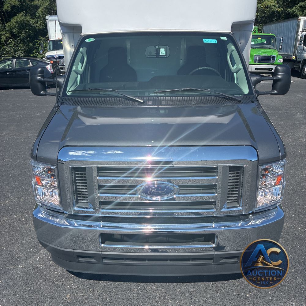 2025 Ford Commercial Vans E450