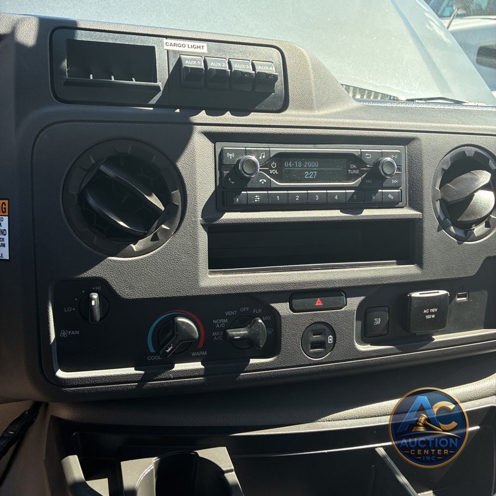2025 Ford Commercial Vans E450