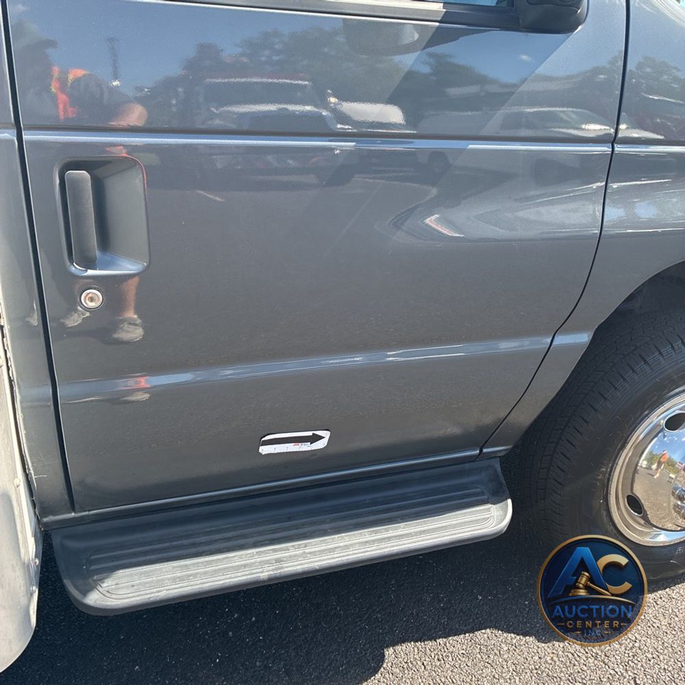 2025 Ford Commercial Vans E450