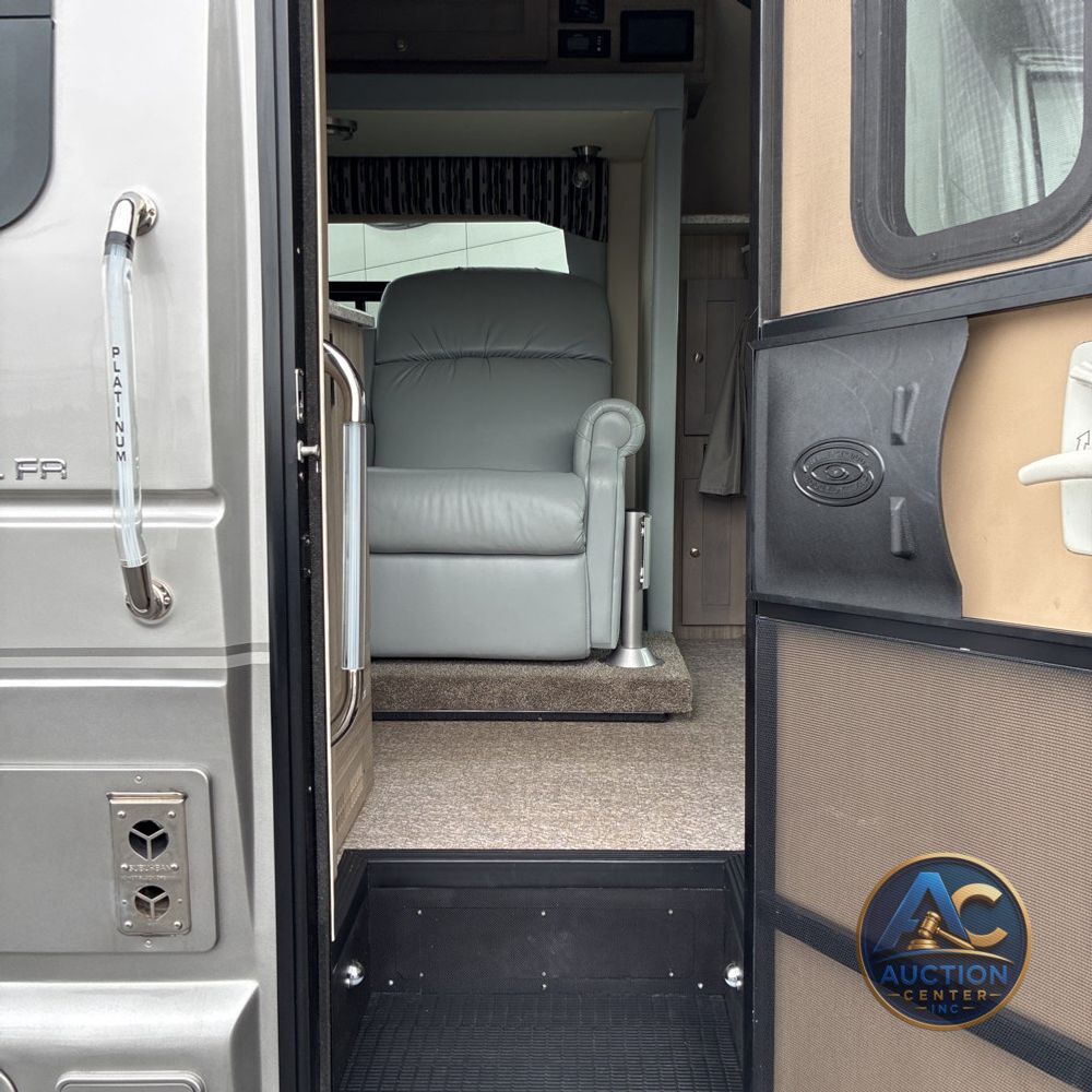 2022 Ford Commercial Vans E450