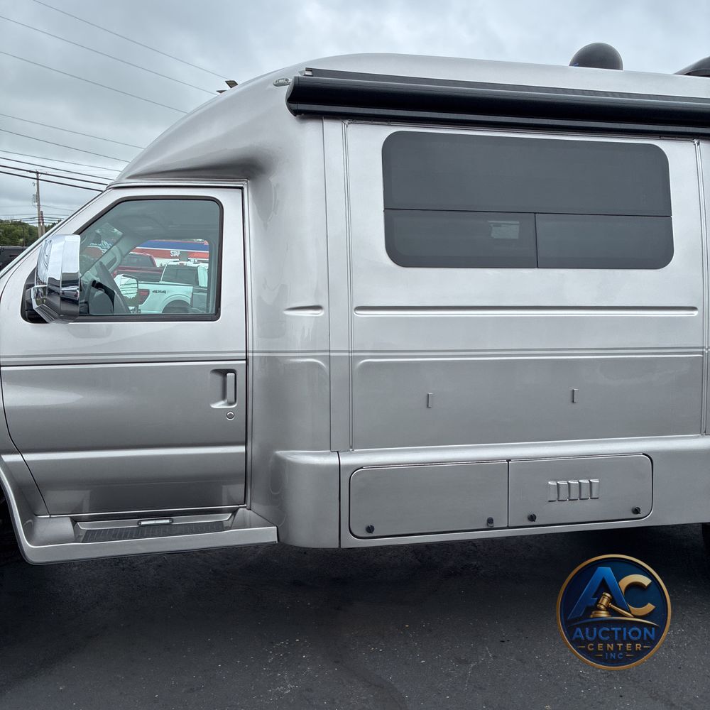 2022 Ford Commercial Vans E450